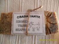 Natúr kecsketejes szappan mákkal és sheavajjal